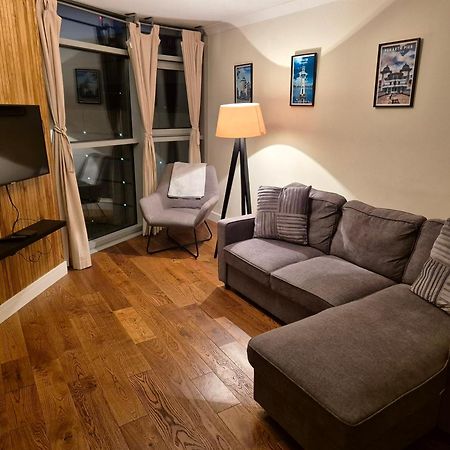 Ultra-Luxury City Centre 2 Bed Apartment, With Free Parking Cardiff Exterior foto