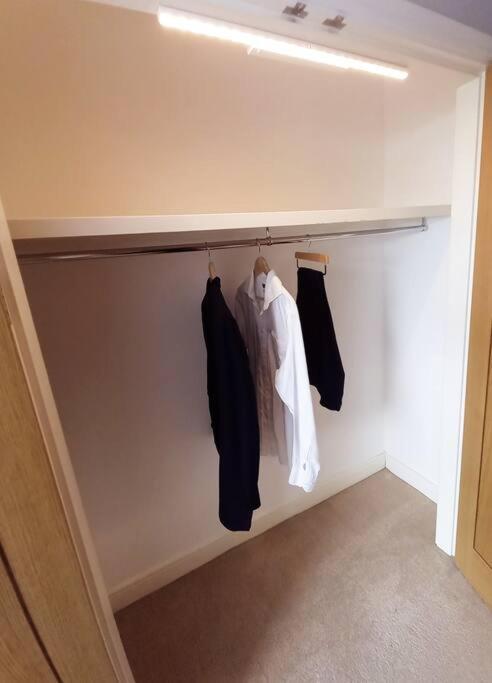 Ultra-Luxury City Centre 2 Bed Apartment, With Free Parking Cardiff Exterior foto